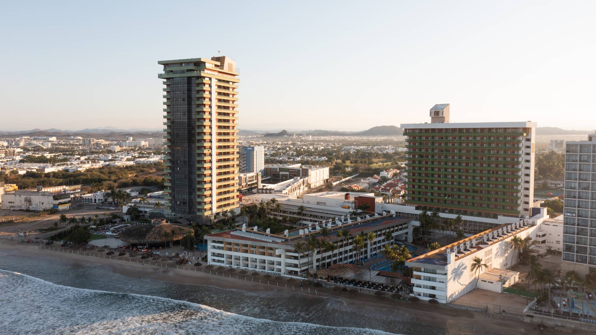 Aerial view of El Cid Castilla Beach Hotel in Mazatlán